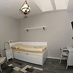 Kasper Cyklopenzion Affittacamere