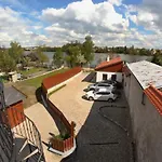 Kasper Cyklopenzion Affittacamere
